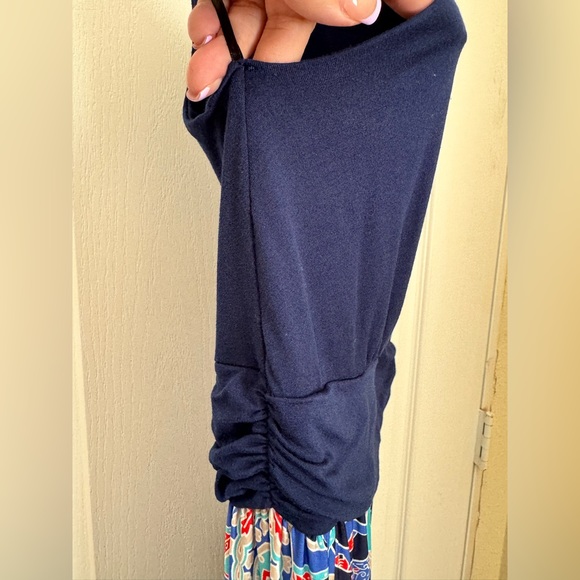 GILLI MAXI DRESS. SLEEVELESS SURPLICE NAVY BLUE + PAISLEY DRESS. LIKE NEW! - Picture 9 of 14